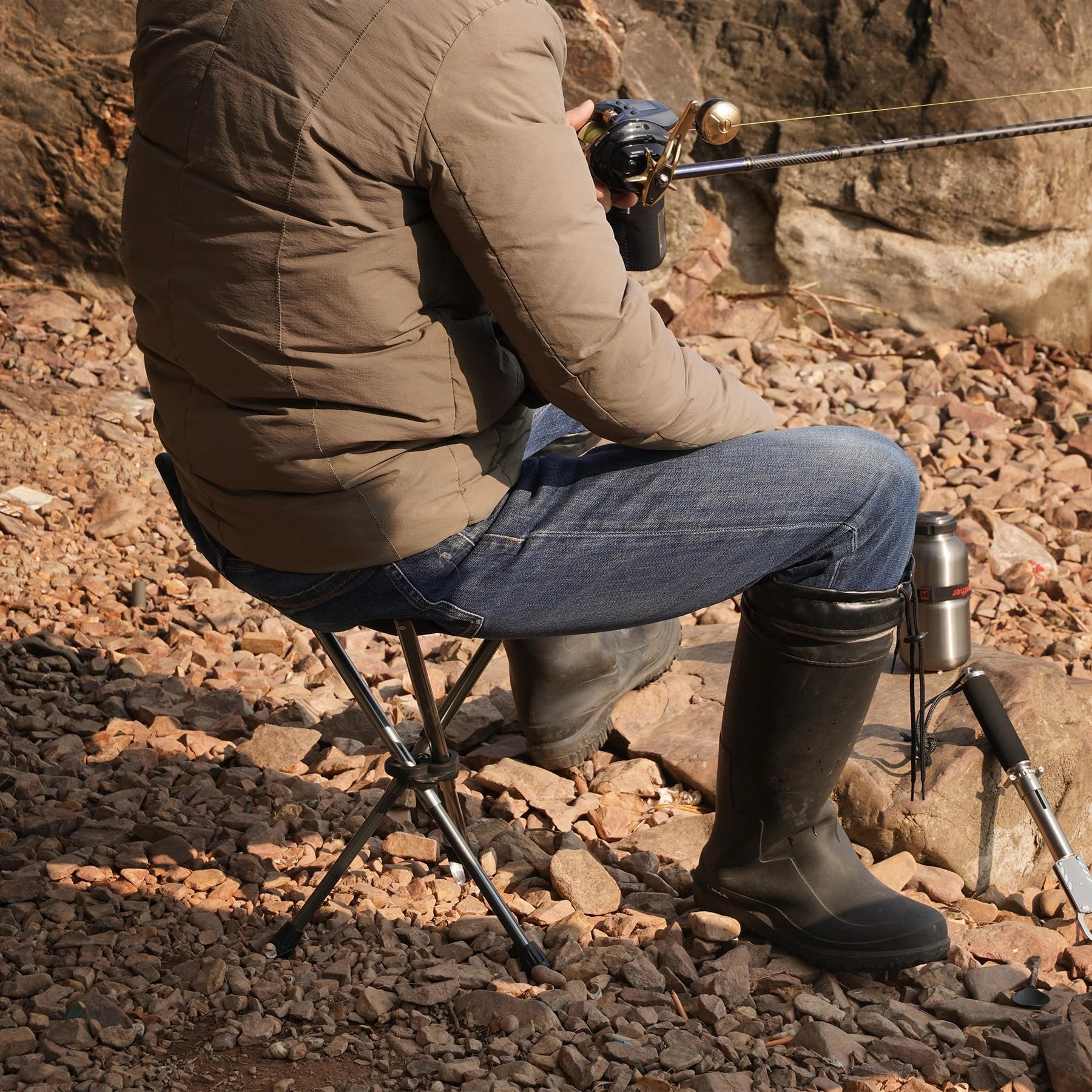 Lightweight Folding Tripod Stools for Hunting and Camping
