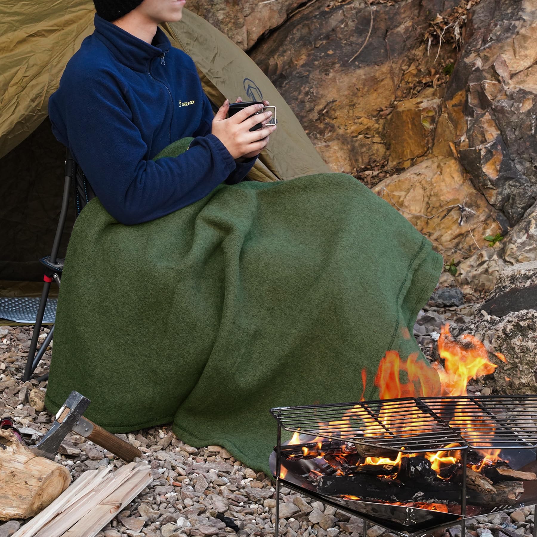 Wool Blanket, Warm and Thick Wool Camping Blanket- Great for Outdoors, Camping, Stadium Blanket, Picnics, Travel and Car, Machine Washable 86"x 63" Green